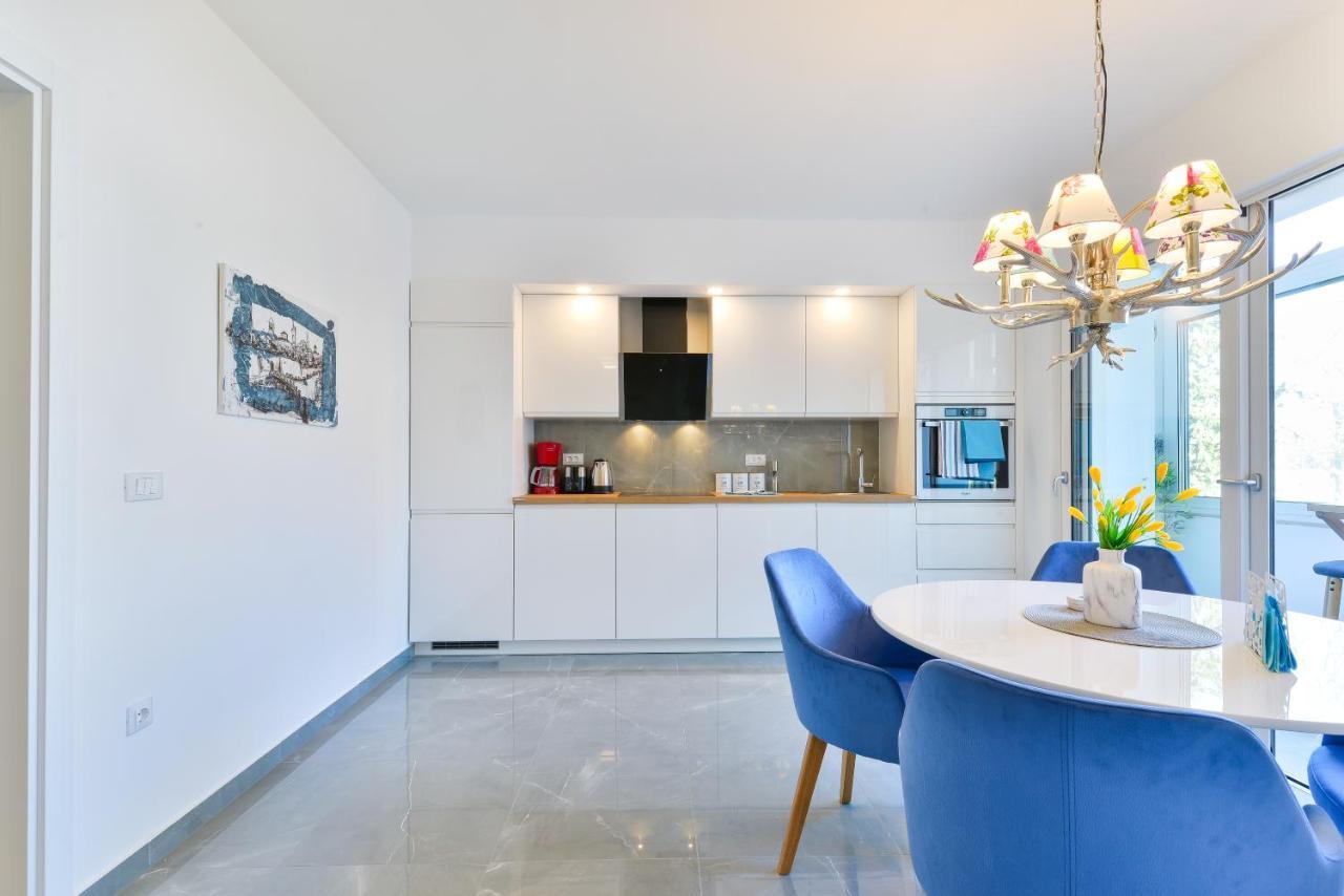 Pia Apartment Zadar Buitenkant foto
