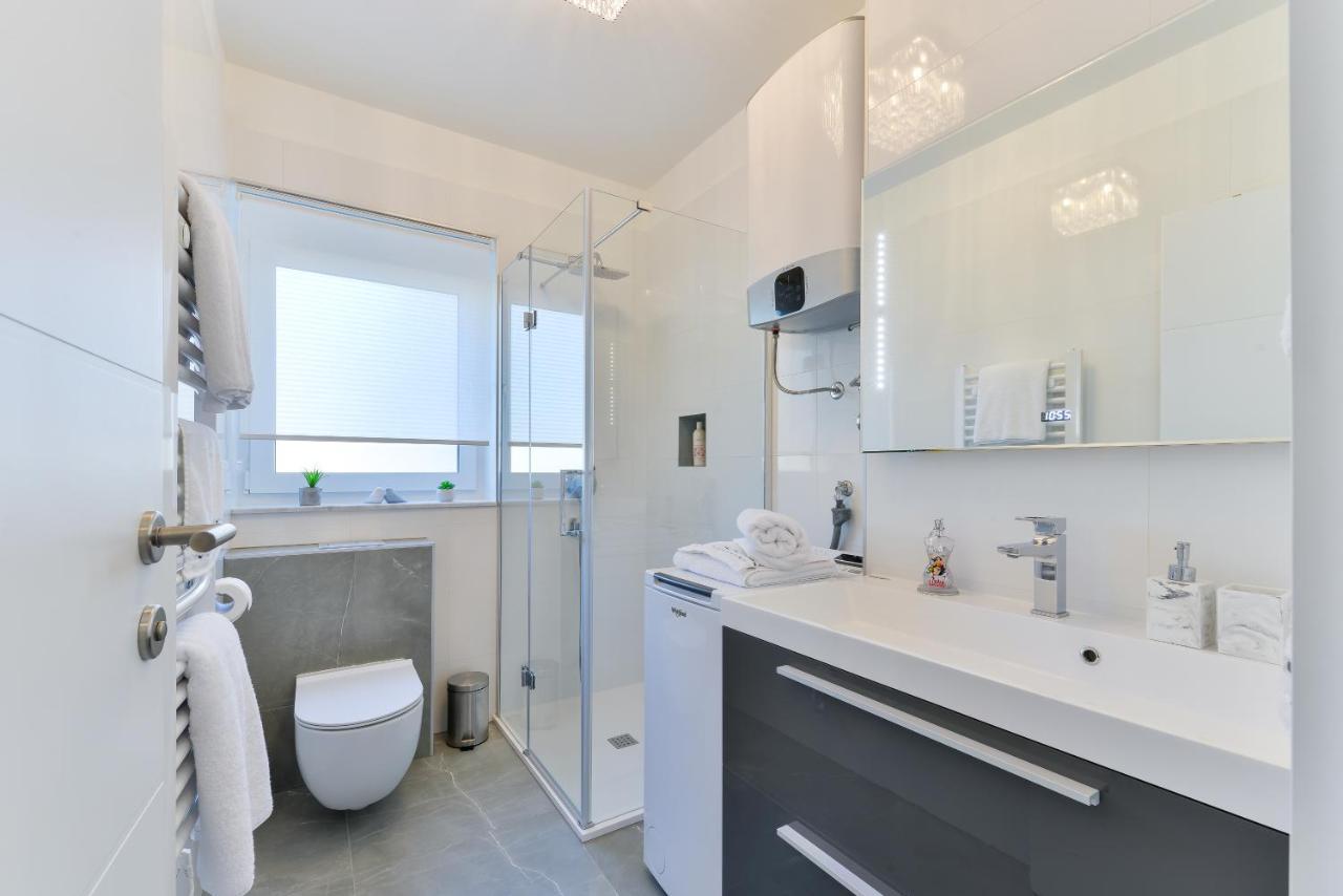 Pia Apartment Zadar Buitenkant foto